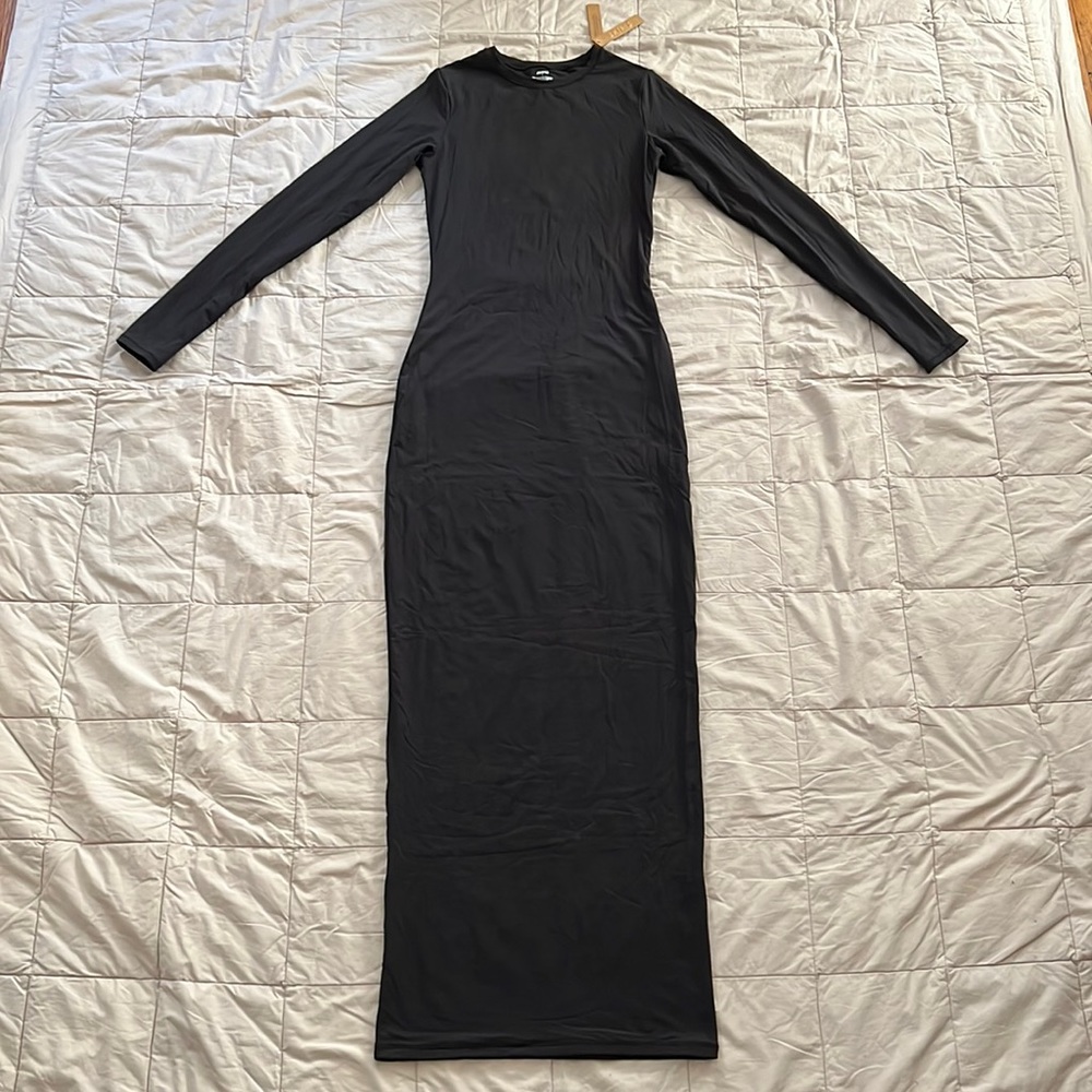 SKIMS FITS EVERYBODY CREW NECK LONG SLEEVE DRESS